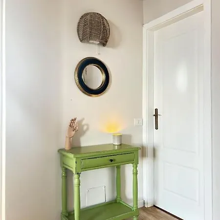 Mi Casa En *
